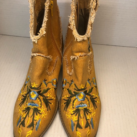 La Strada Western Floral Embroidered Ankle Boots Size 38 - US 7.5 - Picture 2 of 13